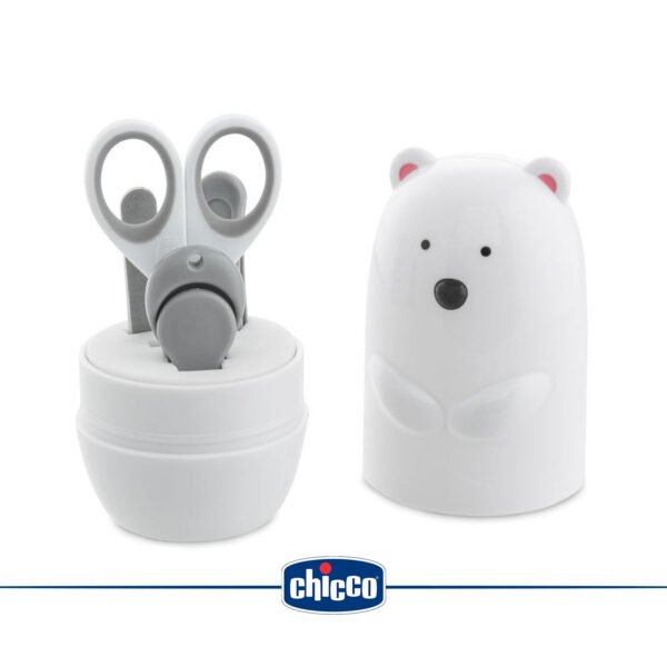 Keep your baby’s nails neat and safe with Chicco’s 4-in-1 Manicure Set. Includes scissors, clipper, file, and tweezers. Get it at MINIMORE Egypt now.